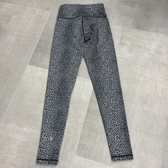 Sweaty Betty Flatter Me Workout Jacquard Leggings Animal Print Black Grey XXS - Picture 11 of 12